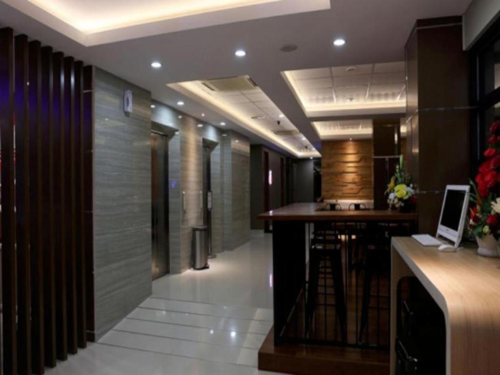 Grand Citihub Hotel @Kartini Bandar Lampung Exterior foto